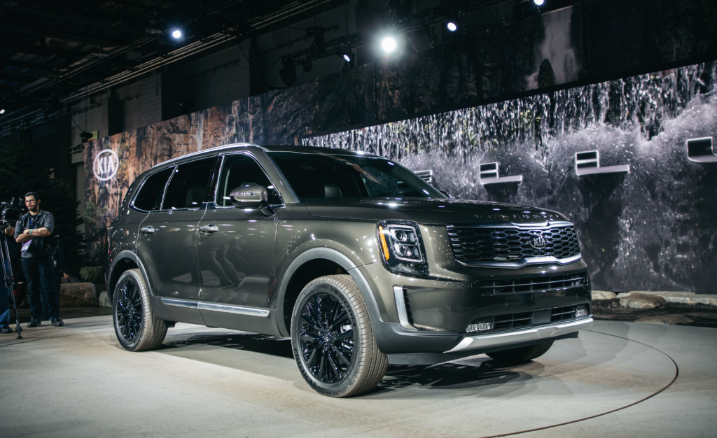 The Kia Telluride: Redefining Luxury and Space in Midsize SUVs